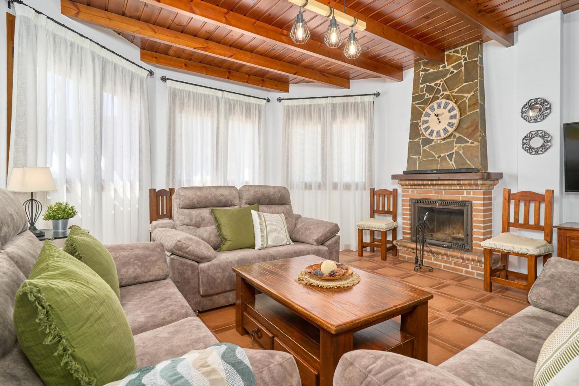 Villa Javier En Sayalonga Exteriör bild