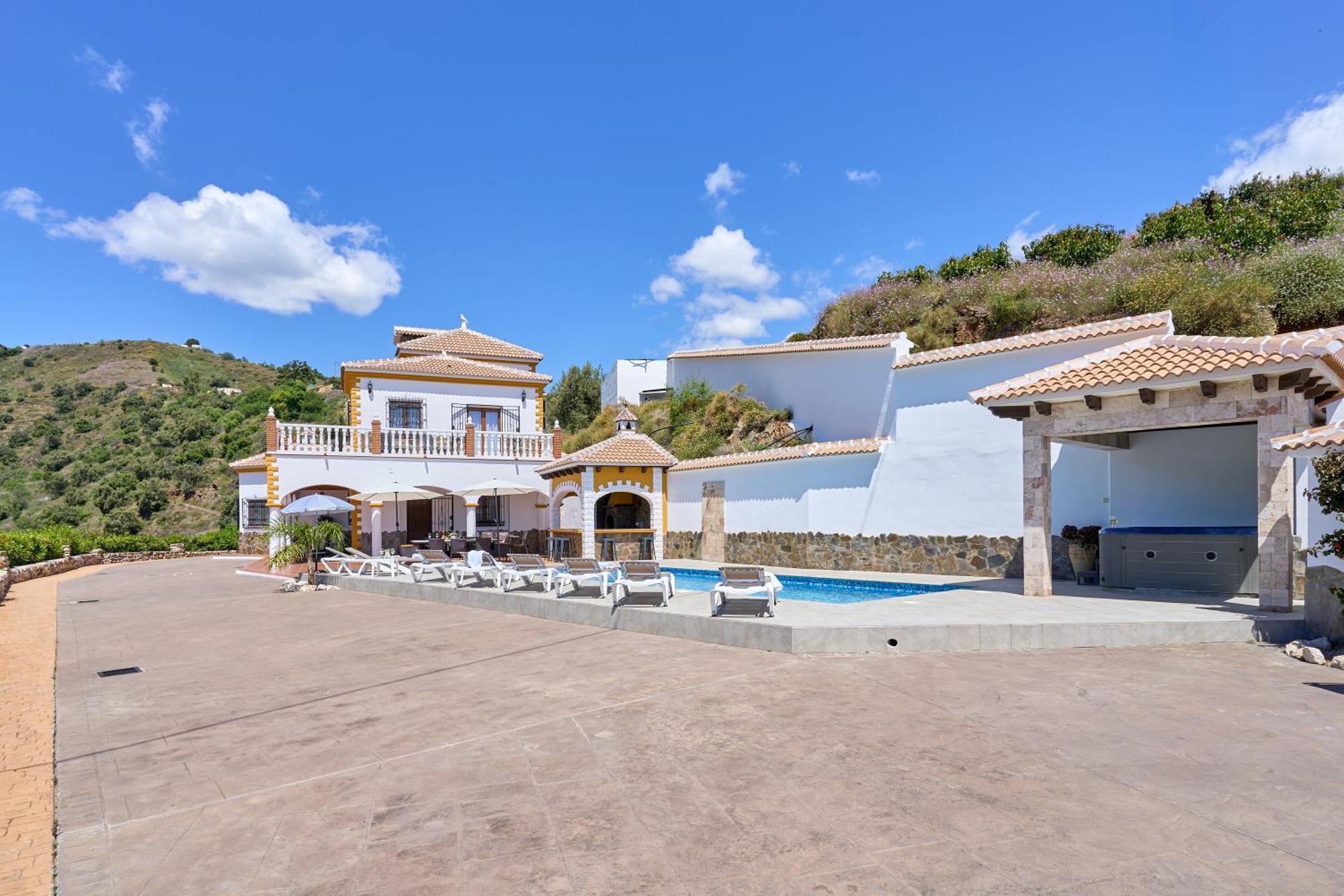 Villa Javier En Sayalonga Exteriör bild